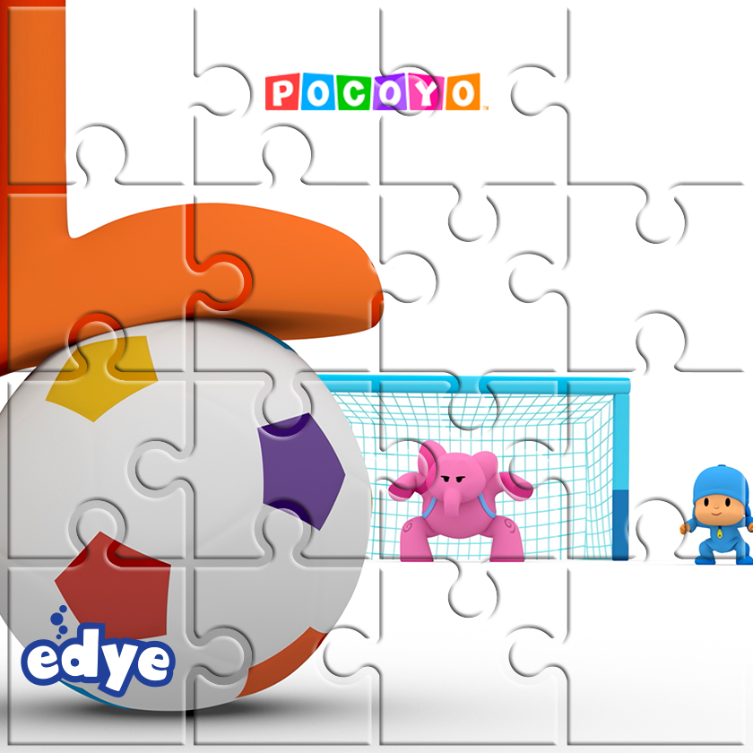 Pocoyo jugando fútbol